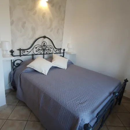Daire Daisy House *