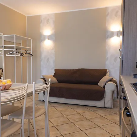 Appartement Daisy House Acilia